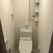 温水洗浄便座付きトイレ新規交換済み♪